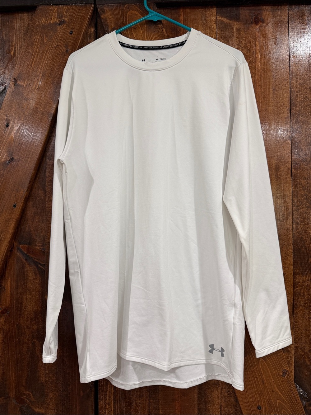 Under Armour Men’s Long Sleeve White Performance Top